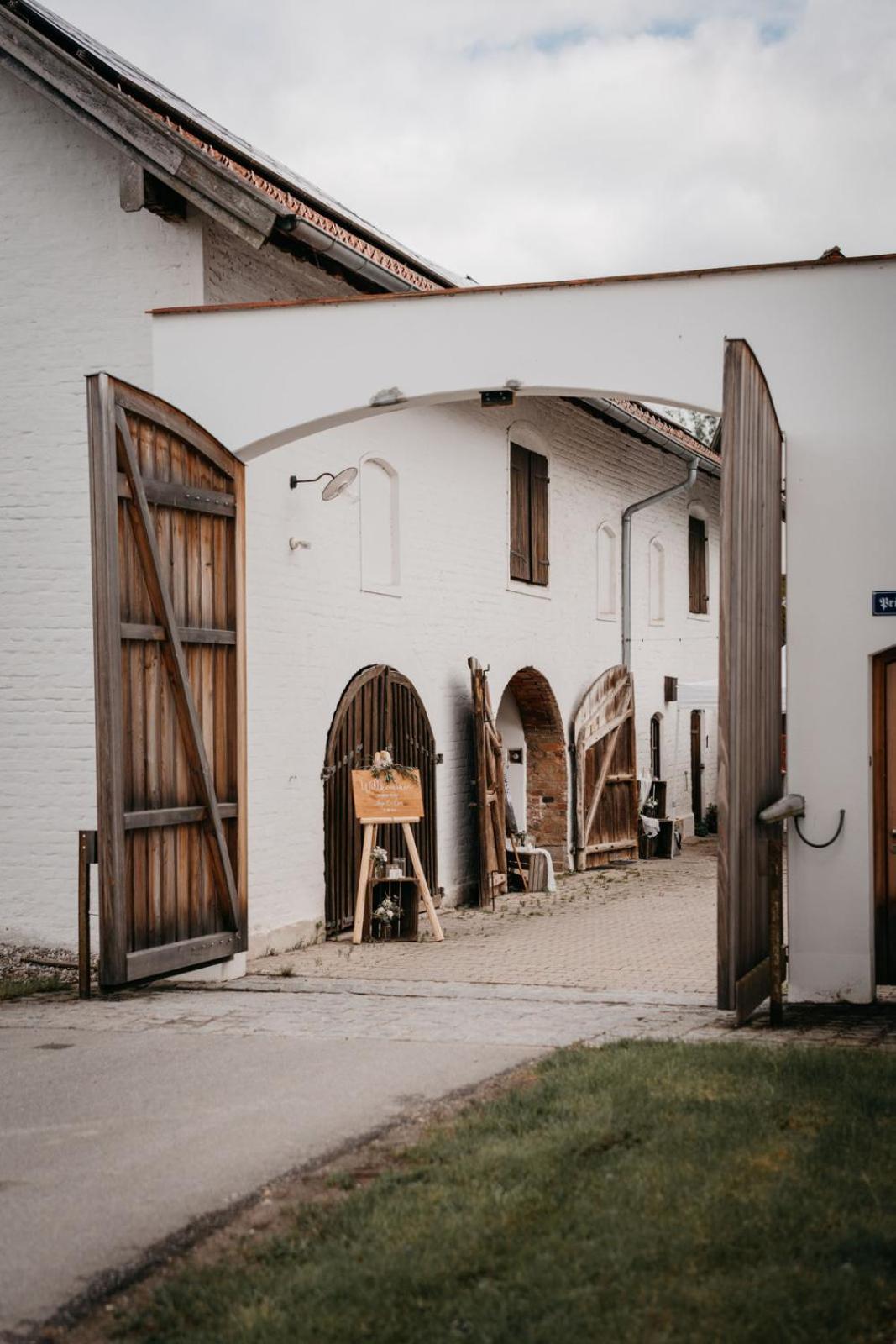 Veranstaltungszentrum Pruehmuehle Mit Schlafplaetzen Vila Eggenfelden Exterior foto